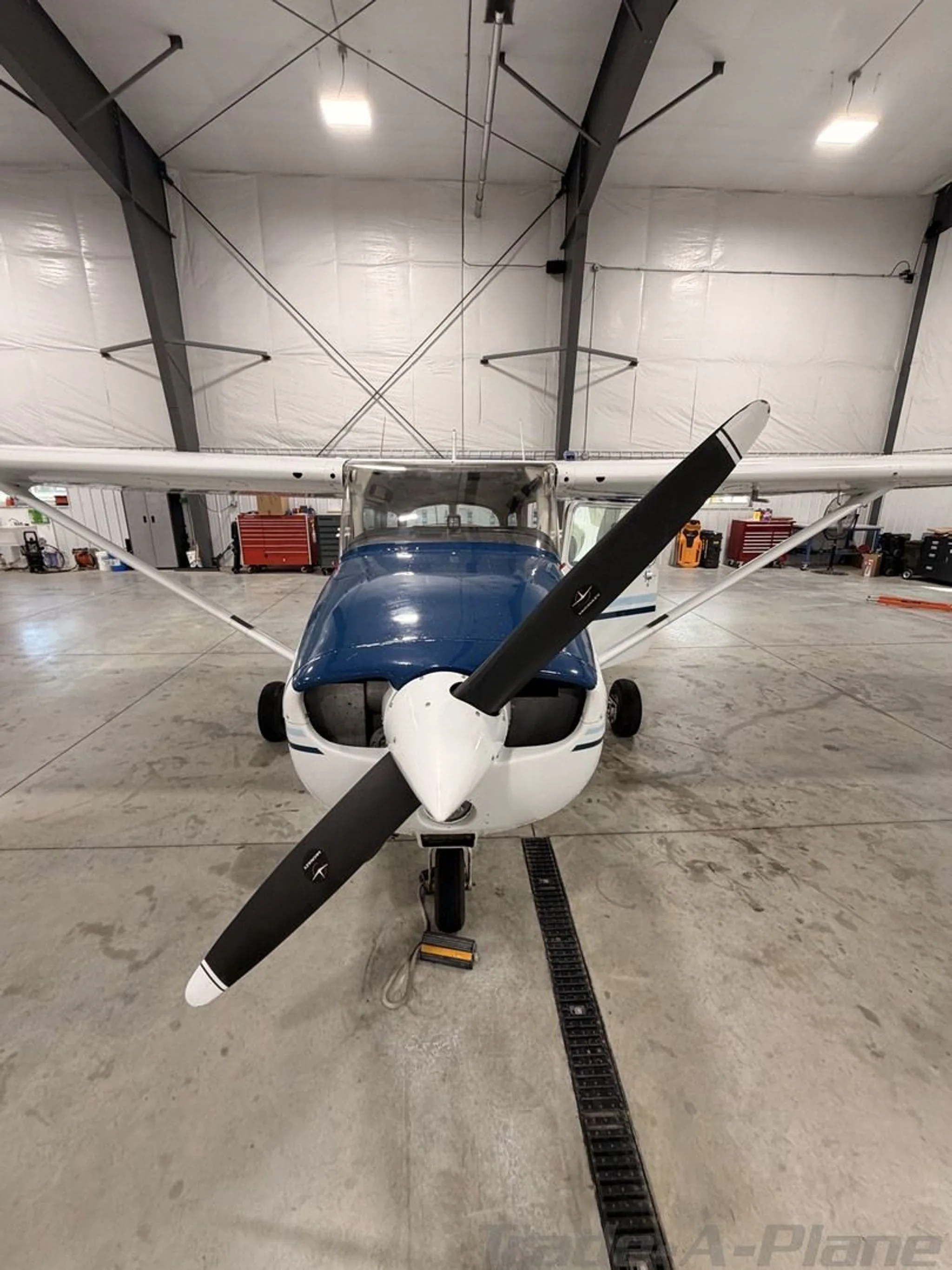Close-up front view of the Cessna 172M Skyhawk.