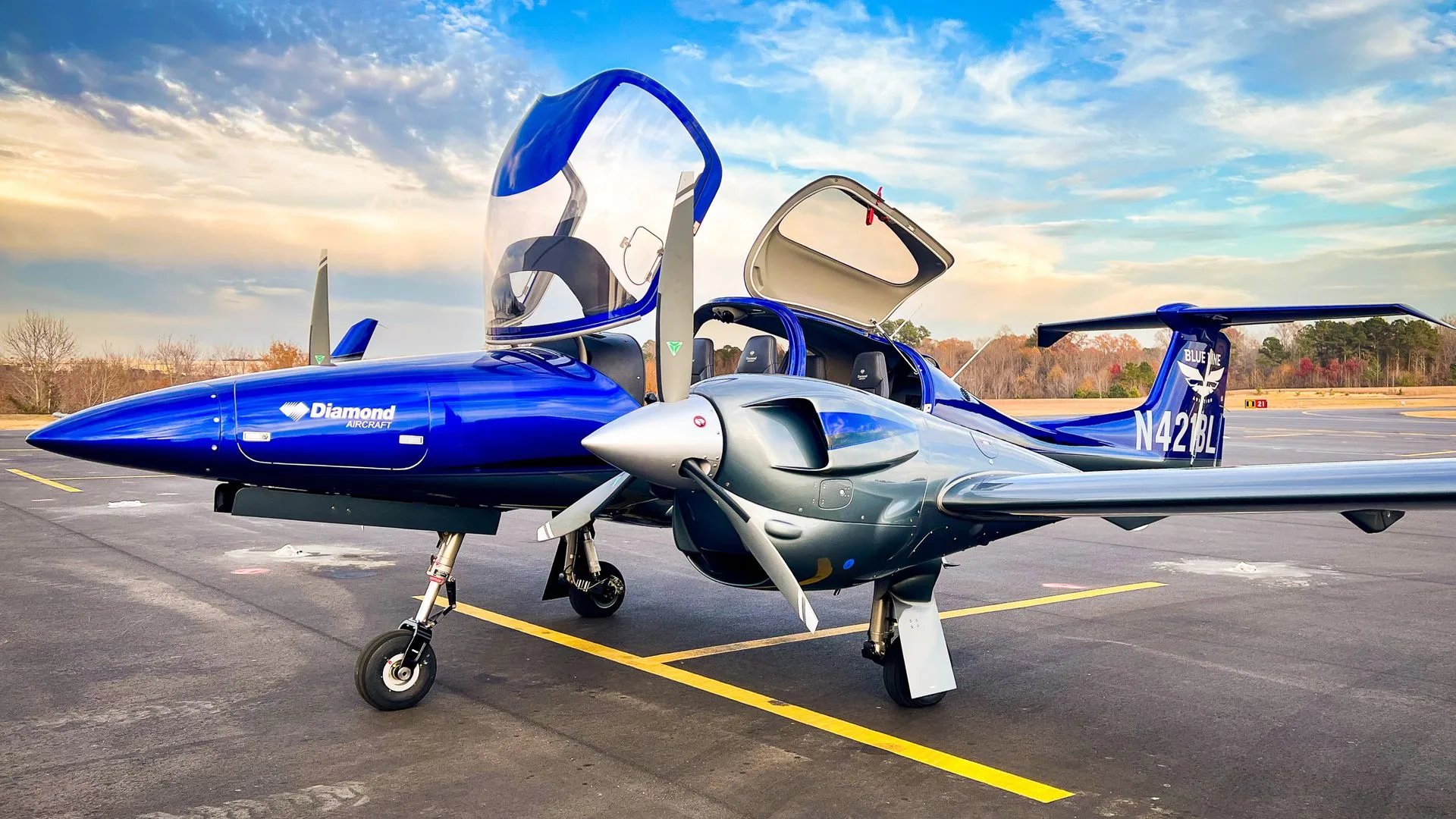 Available 2020 Diamond DA42 N421BL • TT 925.0 • SEATS 4 $899,900