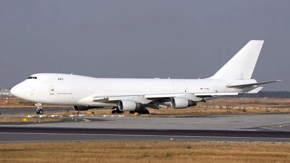 A Boeing 747-400 on the runway.