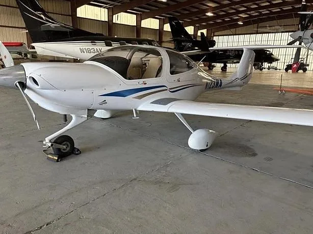 A Diamond DA40-180 Star parked in a hangar.
