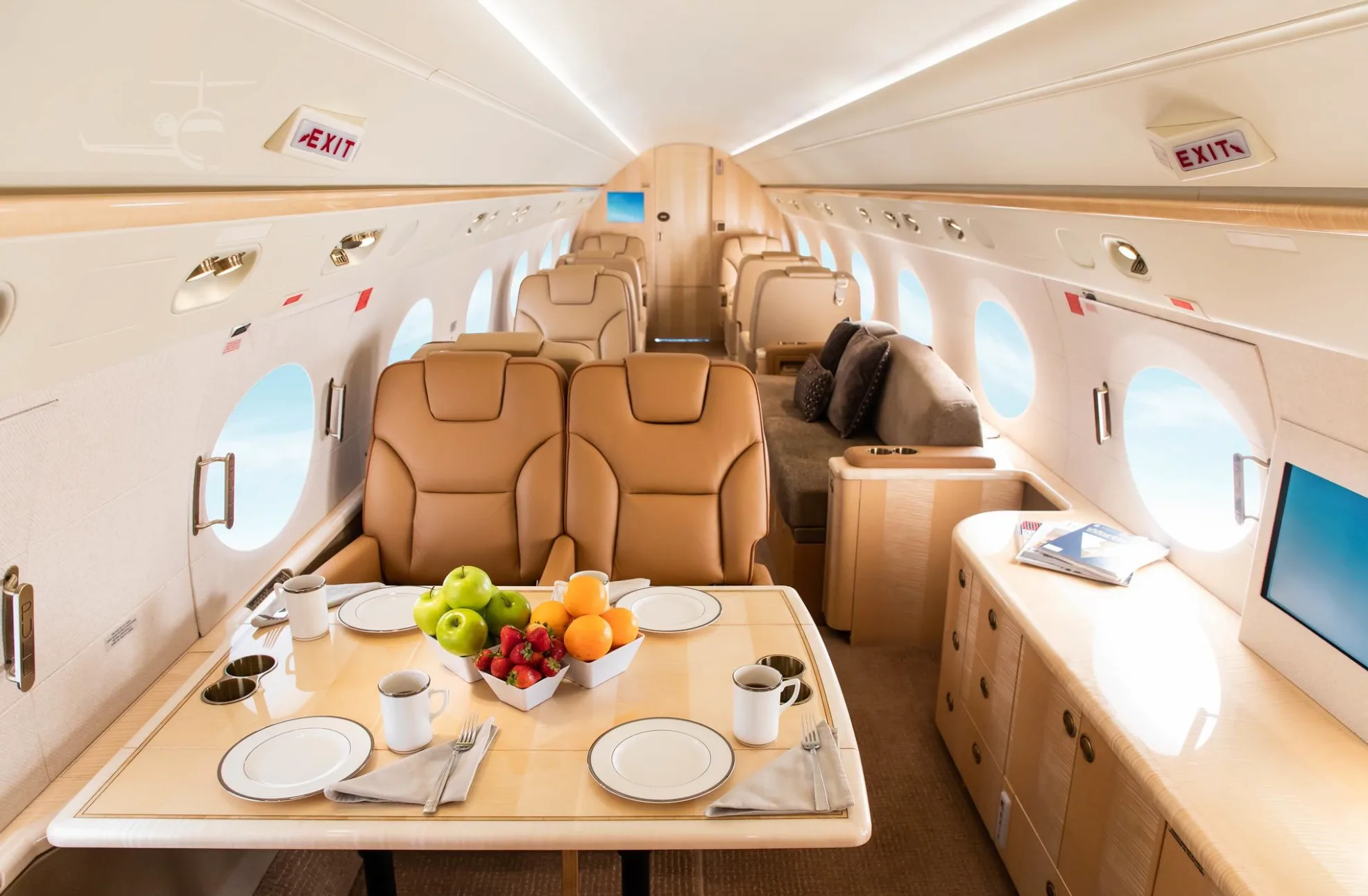 2011 Phenom 300