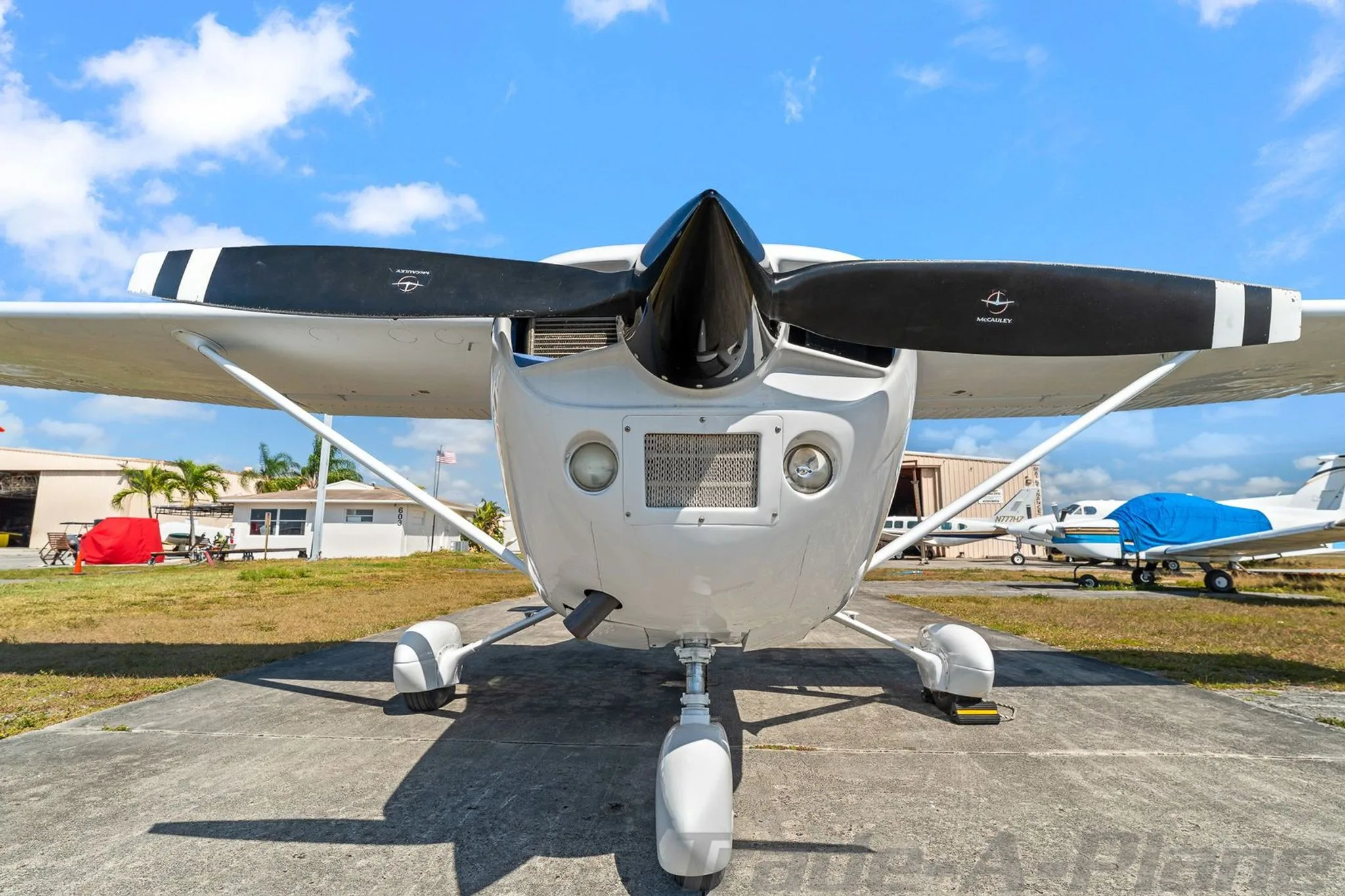 Front view of the Cessna 182P Skylane.