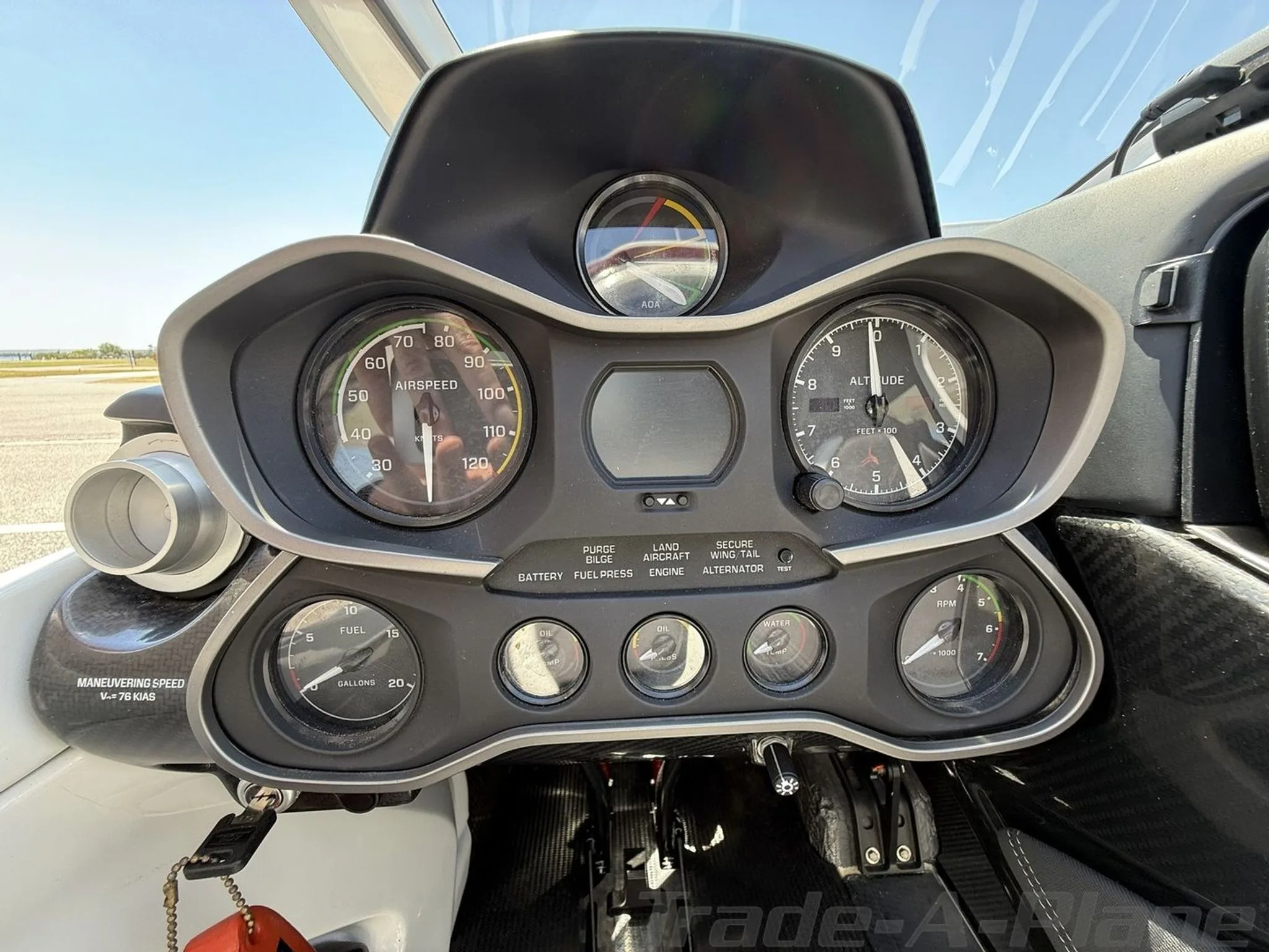 The instrument panel of the ICON A5.