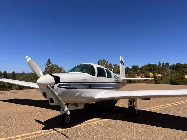 Front view of the Mooney M20C.
