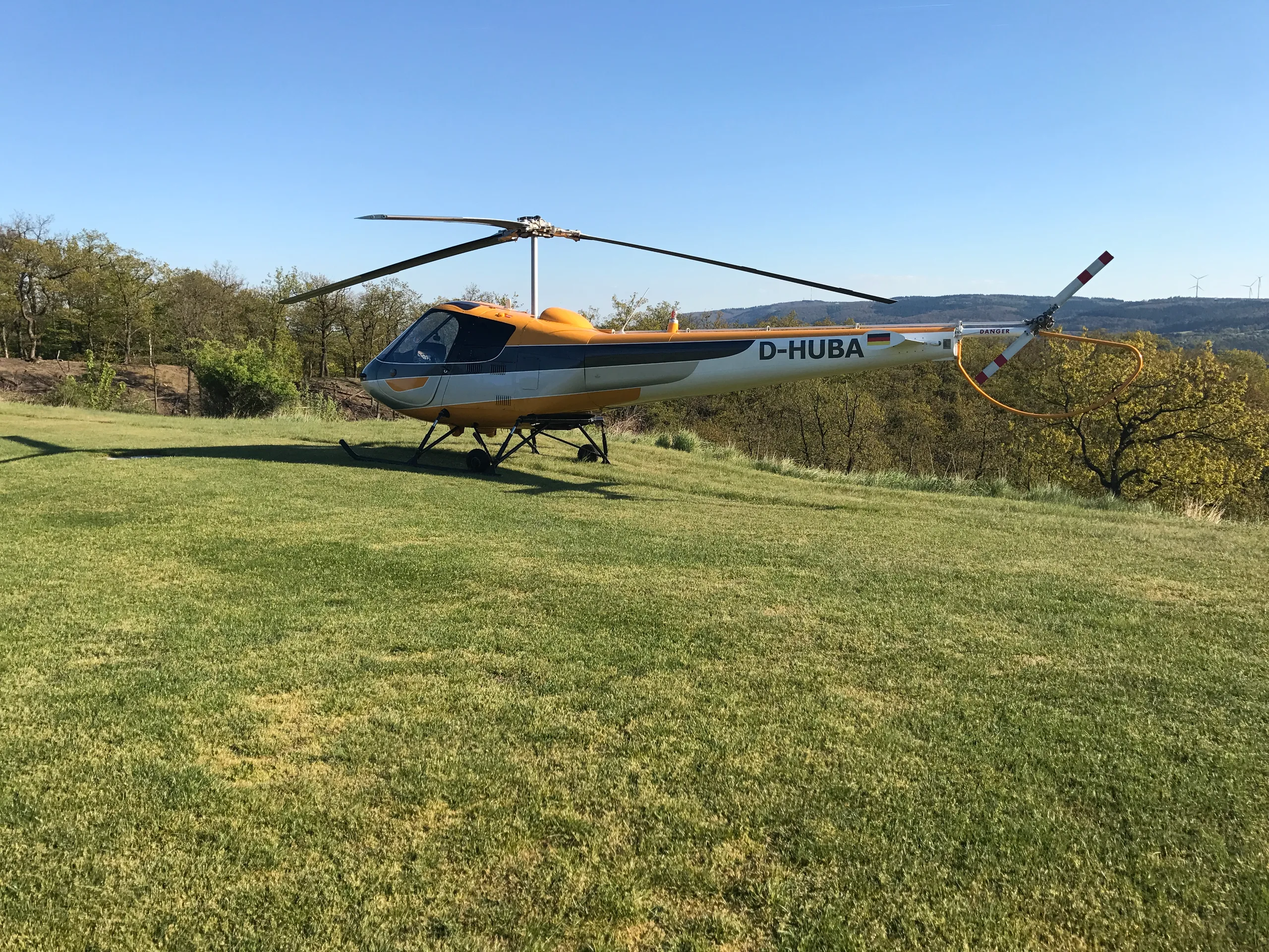 Enstrom F28A HUBA