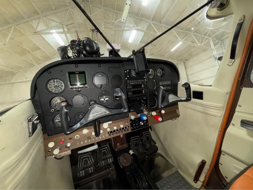 1967 Cessna 185E