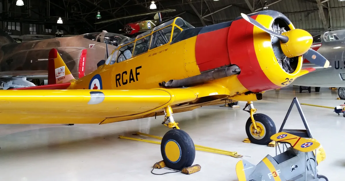 Canadian Car & Foundry Co. Ltd. HARVARD MK IV