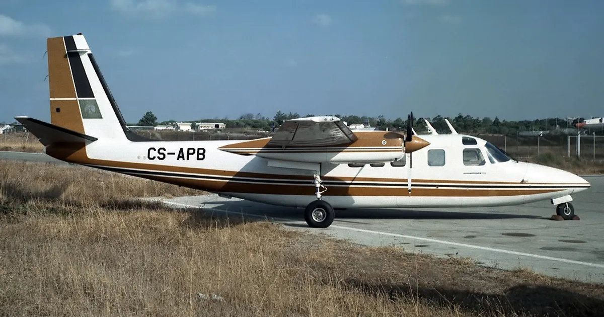 AERO COMMANDER 685
