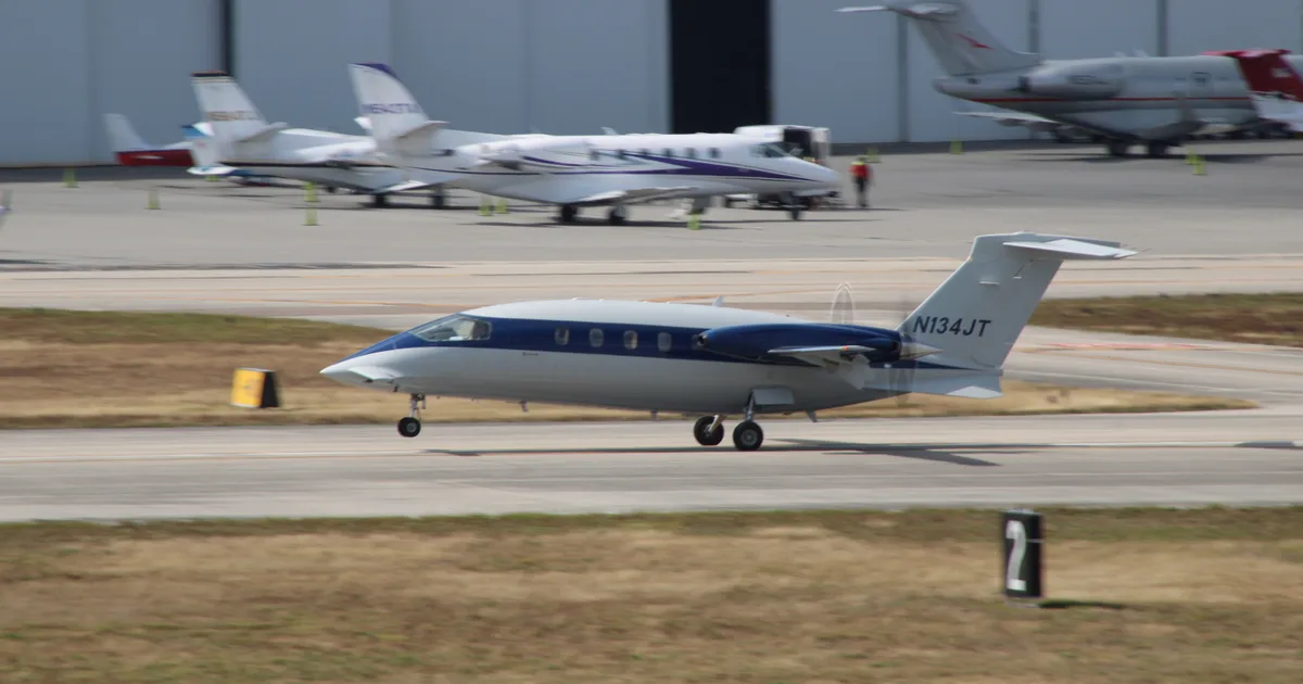 Piaggio Piaggio P-180 Avanti II