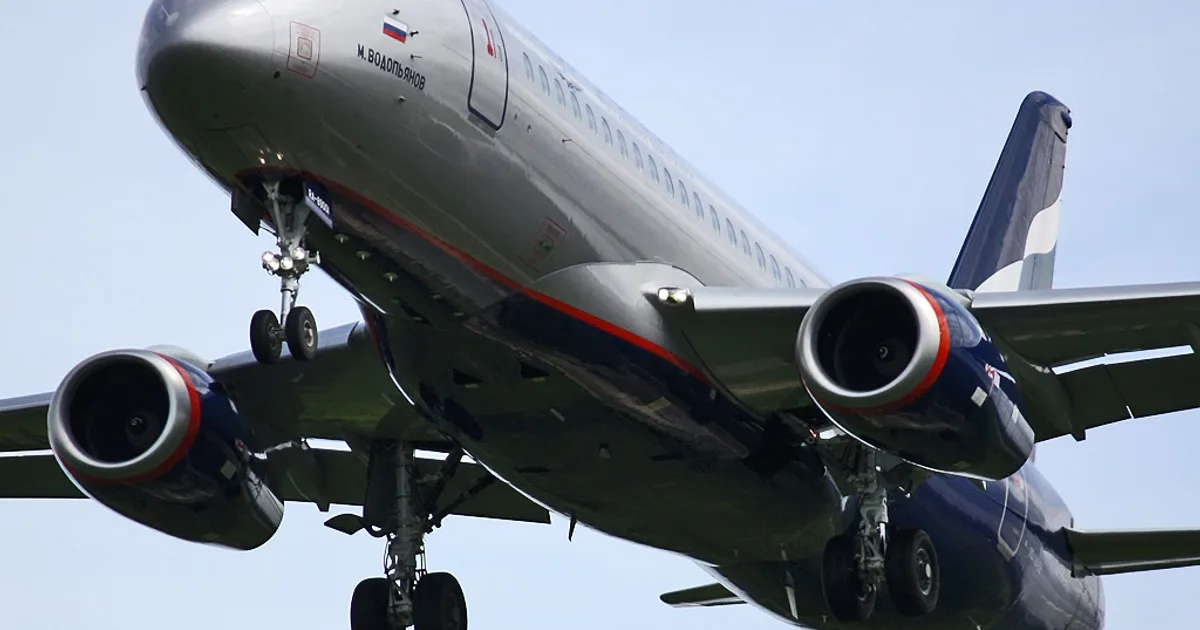 Sukhoi Superjet 100 95 B