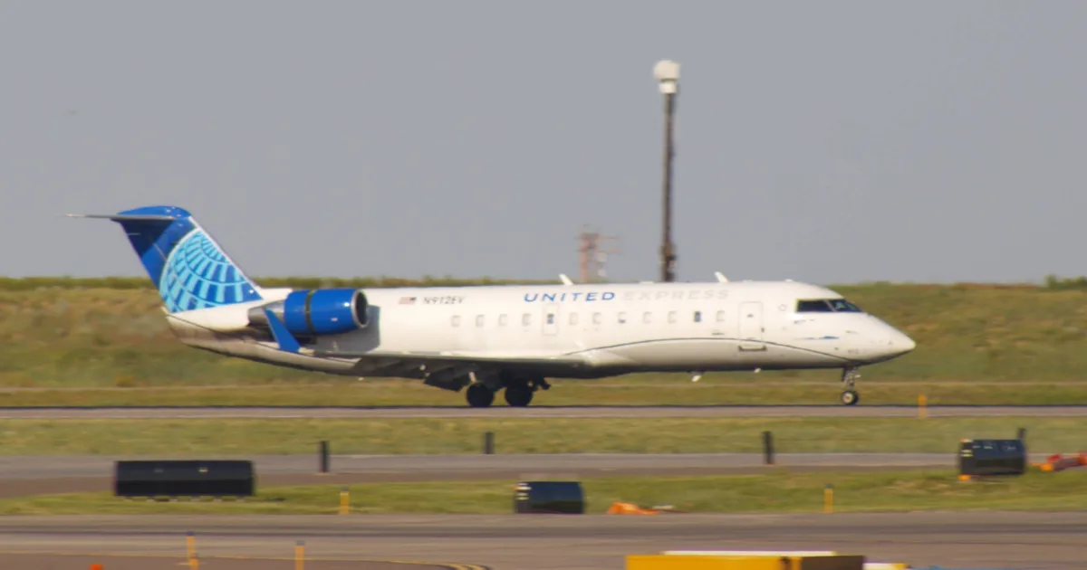 Bombardier CL-600-2B19