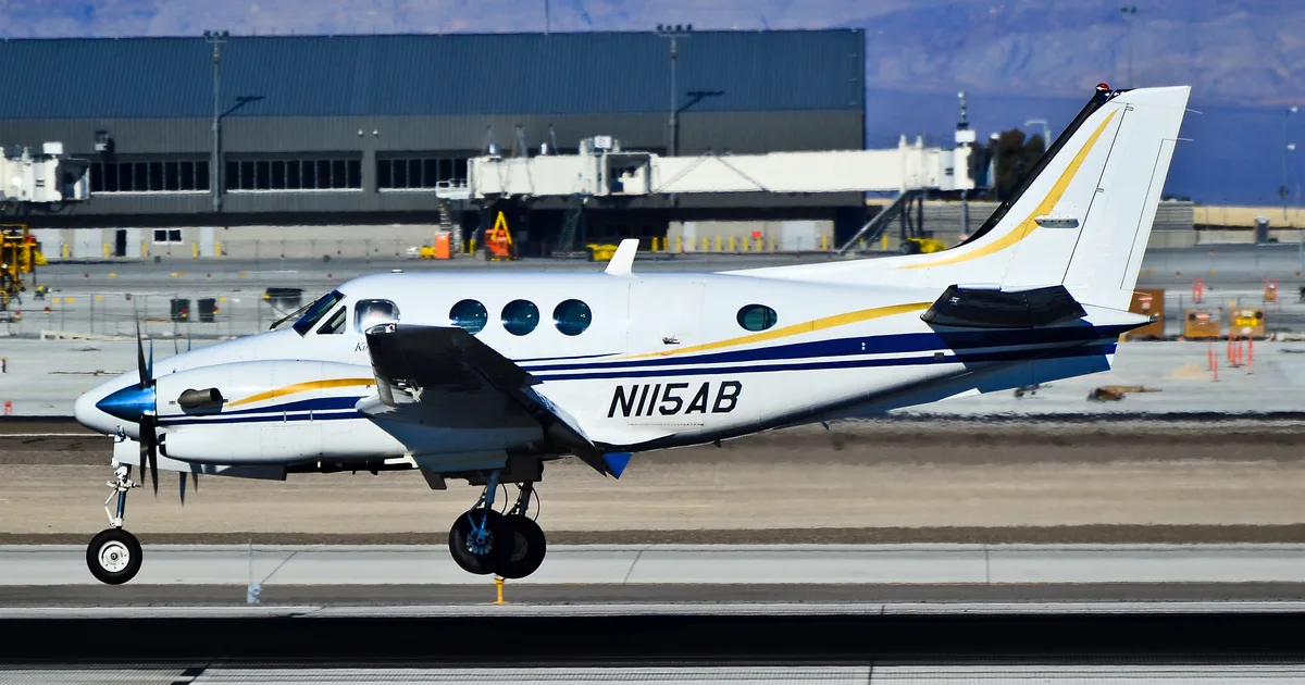 Beechcraft Raytheon Aircraft Company King Air B350