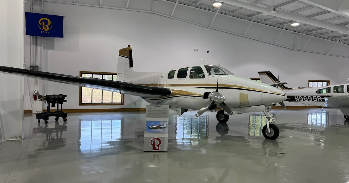 Beechcraft D50E