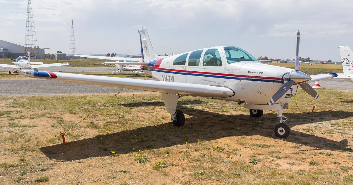 Beechcraft E33