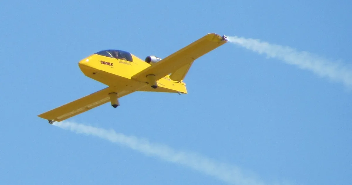 AMATEUR BUILT AIRCRAFT SONEX