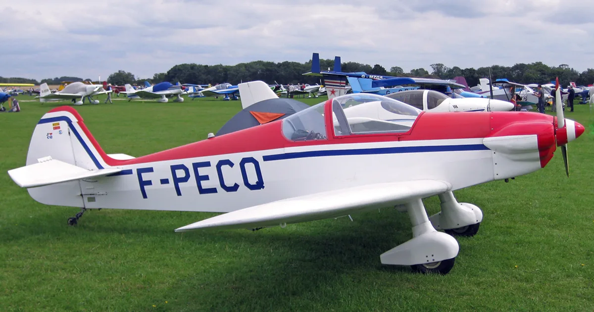 Nicollier Menestrel II HN 700