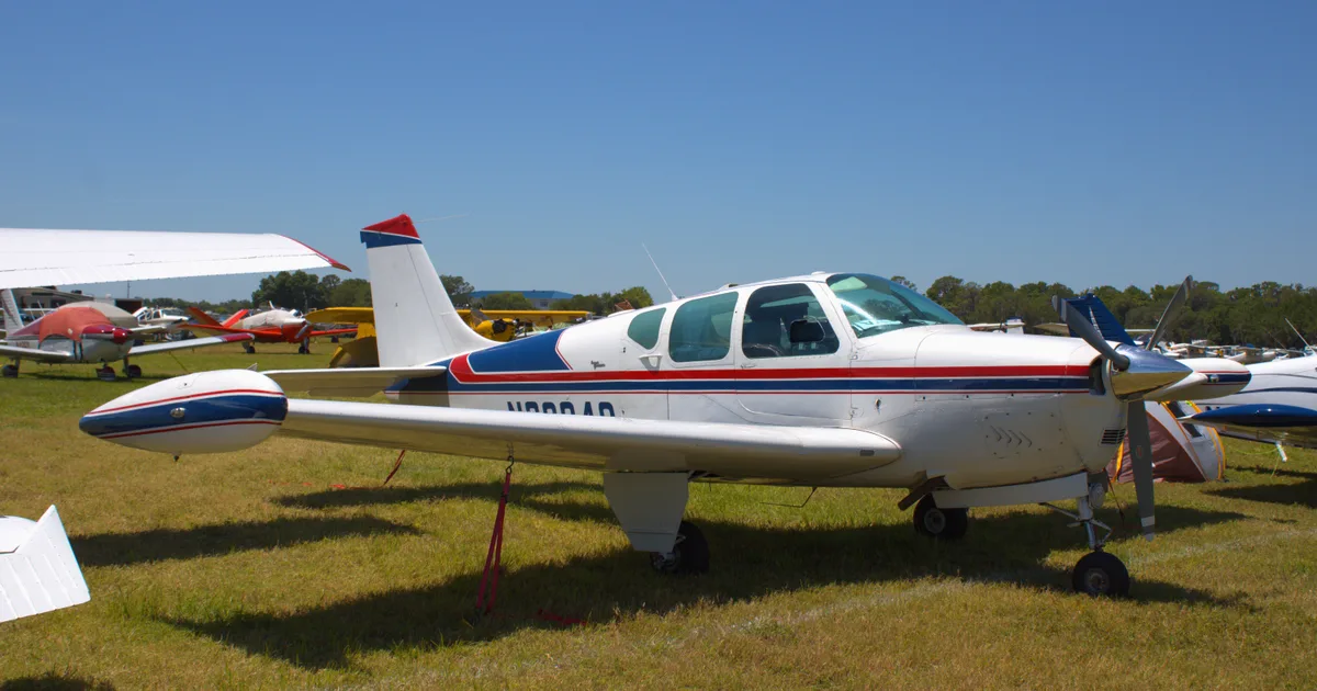Beechcraft 35-B33