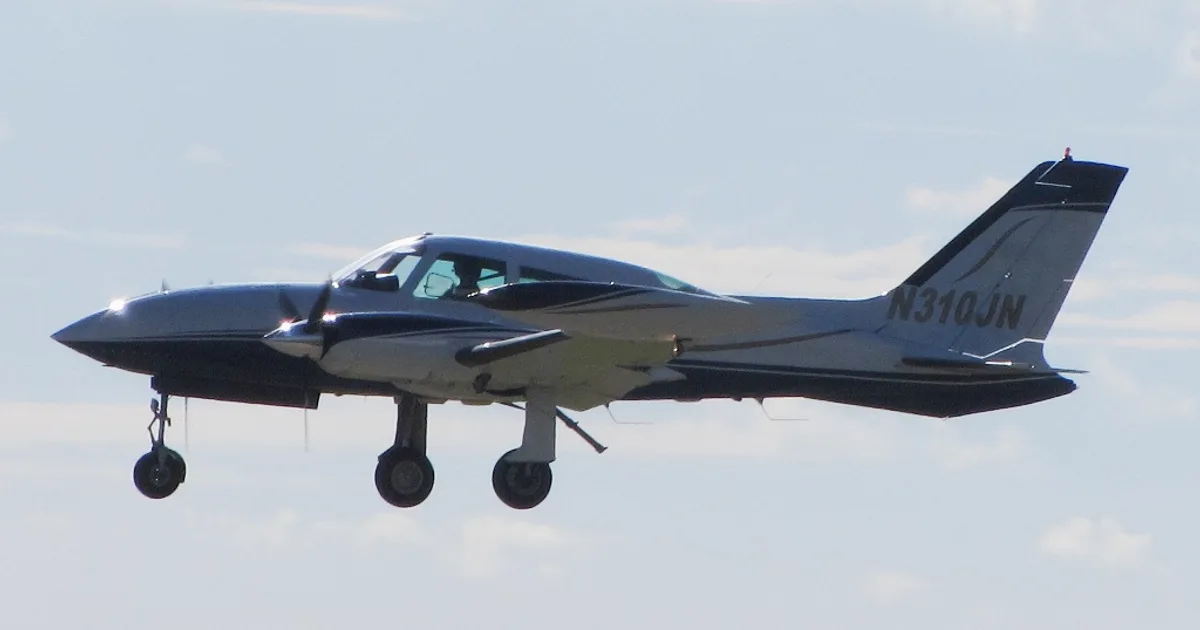Cessna Aircraft Company T310R