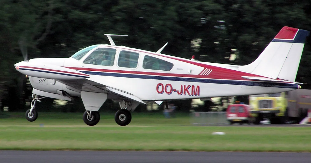 Beechcraft F33