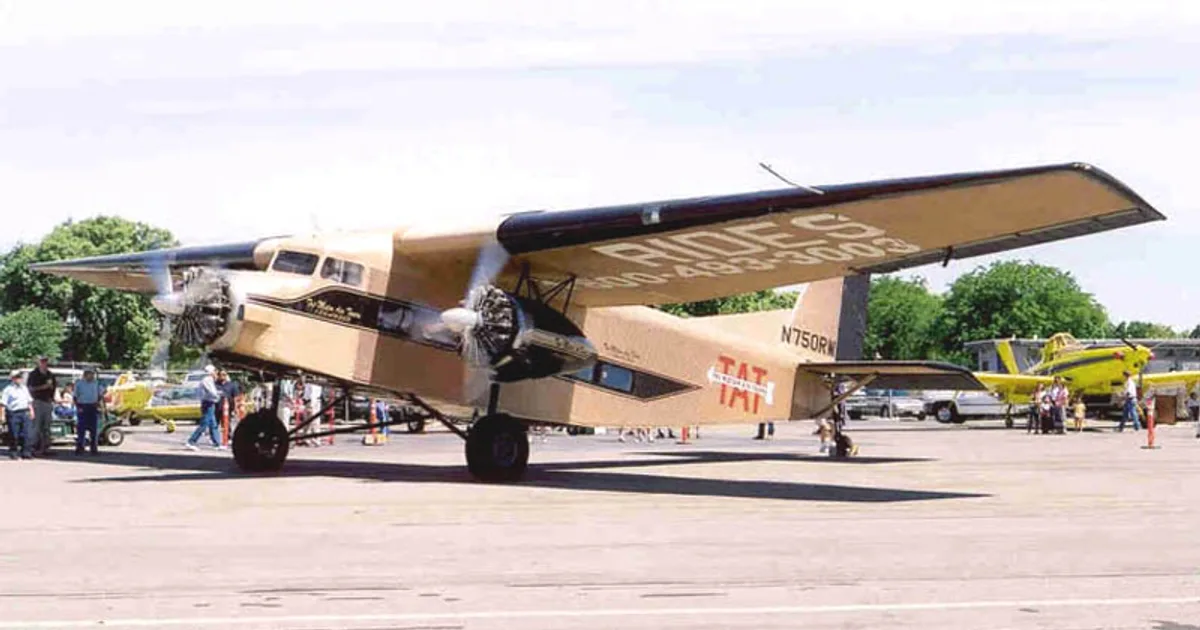 Travel Air 2000