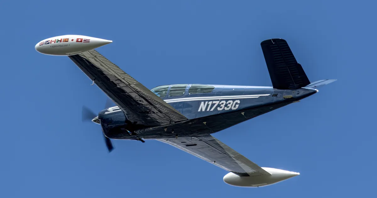 Beechcraft 35-33