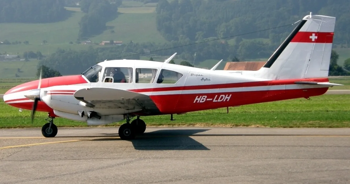 Piper Aircraft PA-23 Aztec 250E