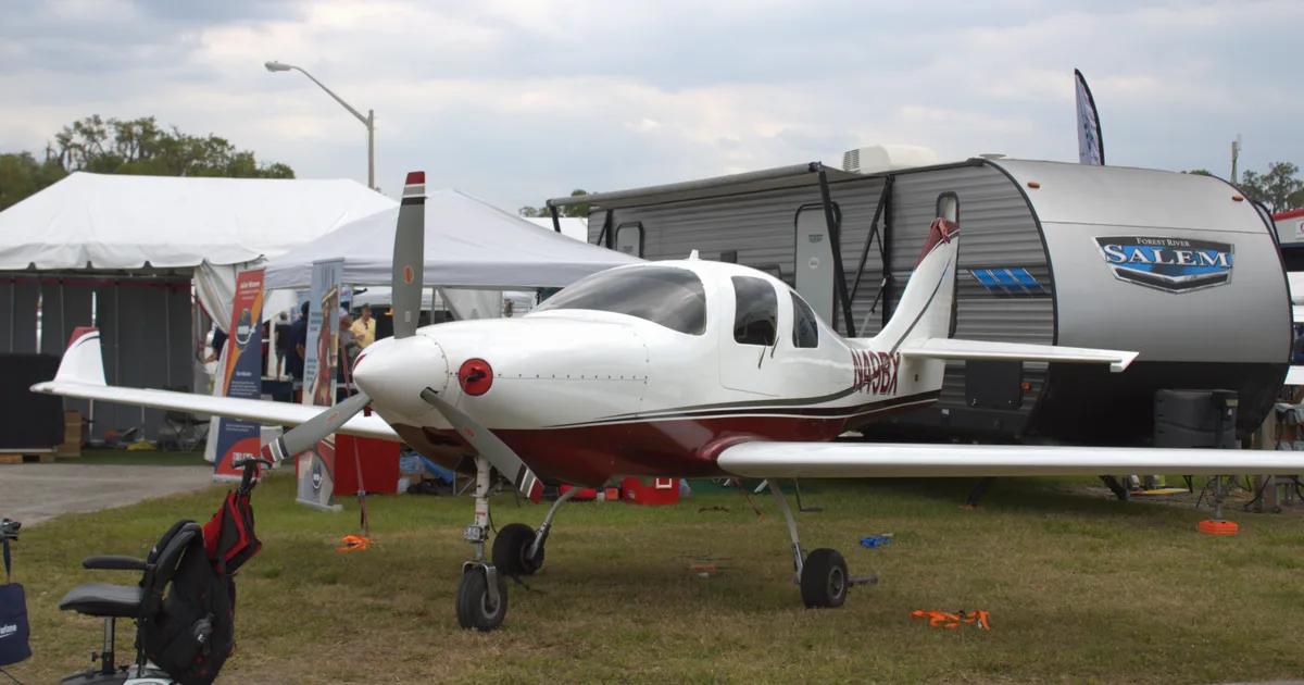 Lancair International Lancair IV-P