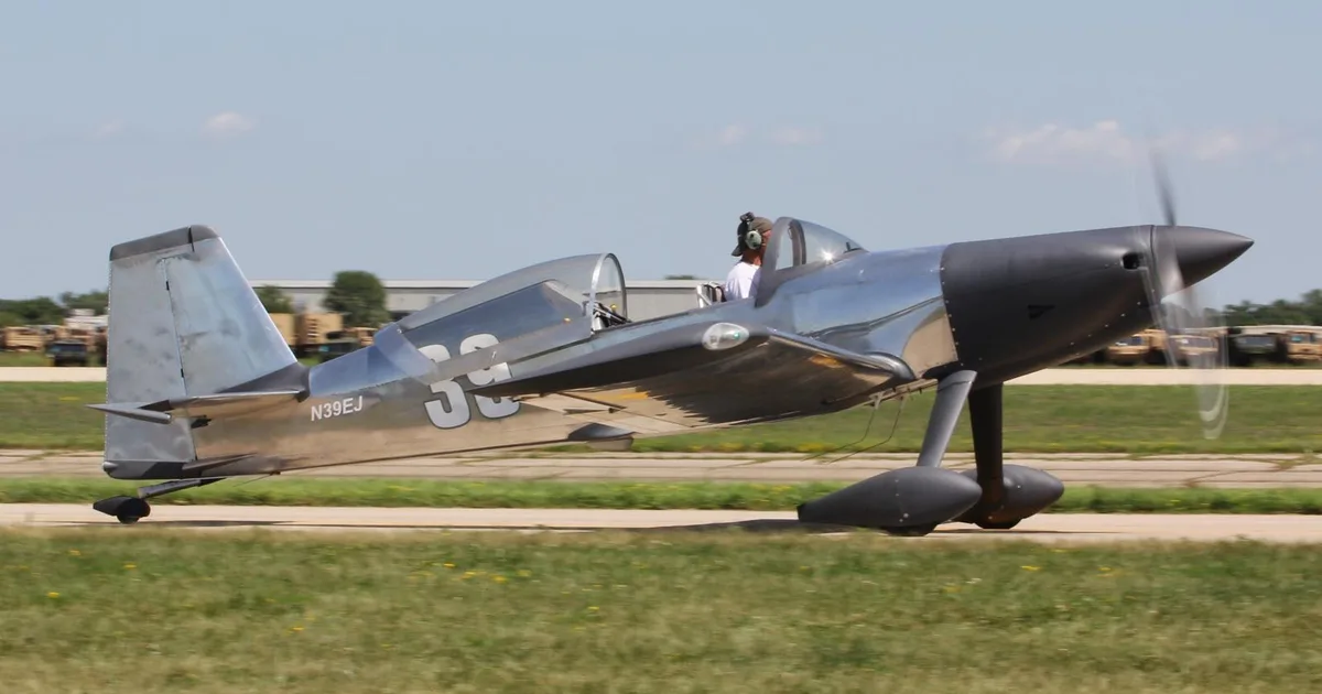 AMATEUR BUILT AIRCRAFT F1 ROCKET