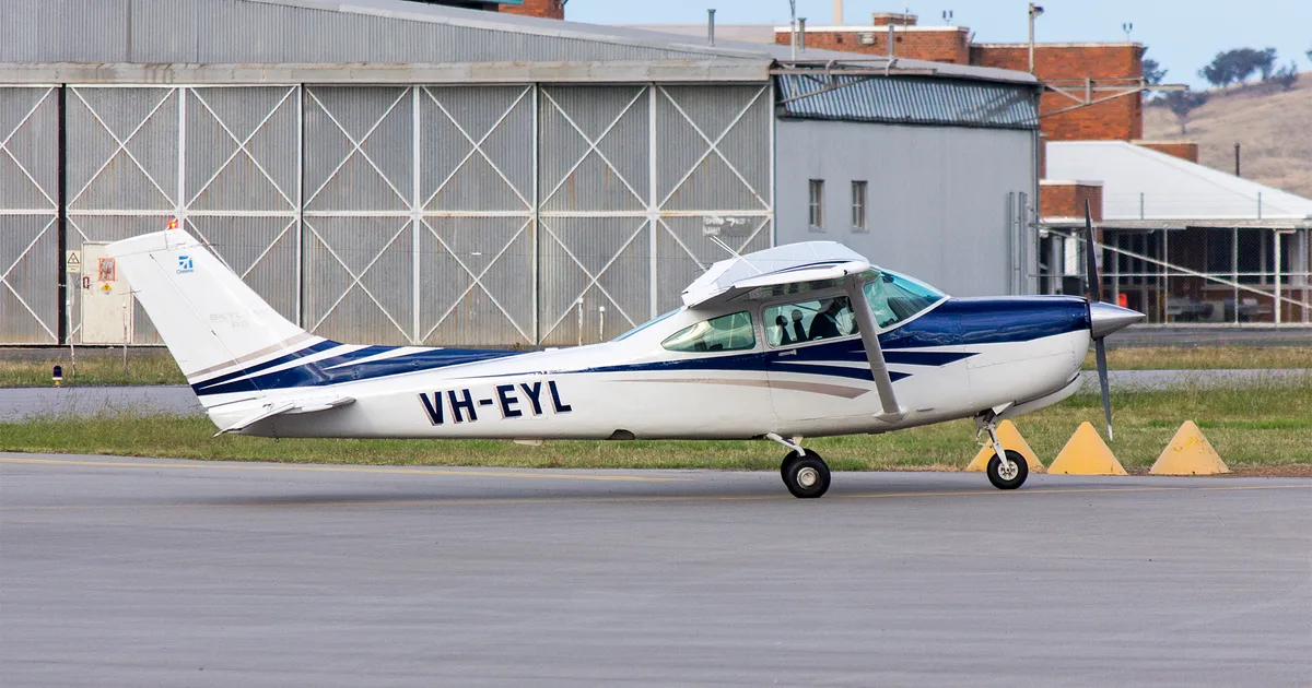 Cessna Aircraft Company R182 Turbo Skylane RG