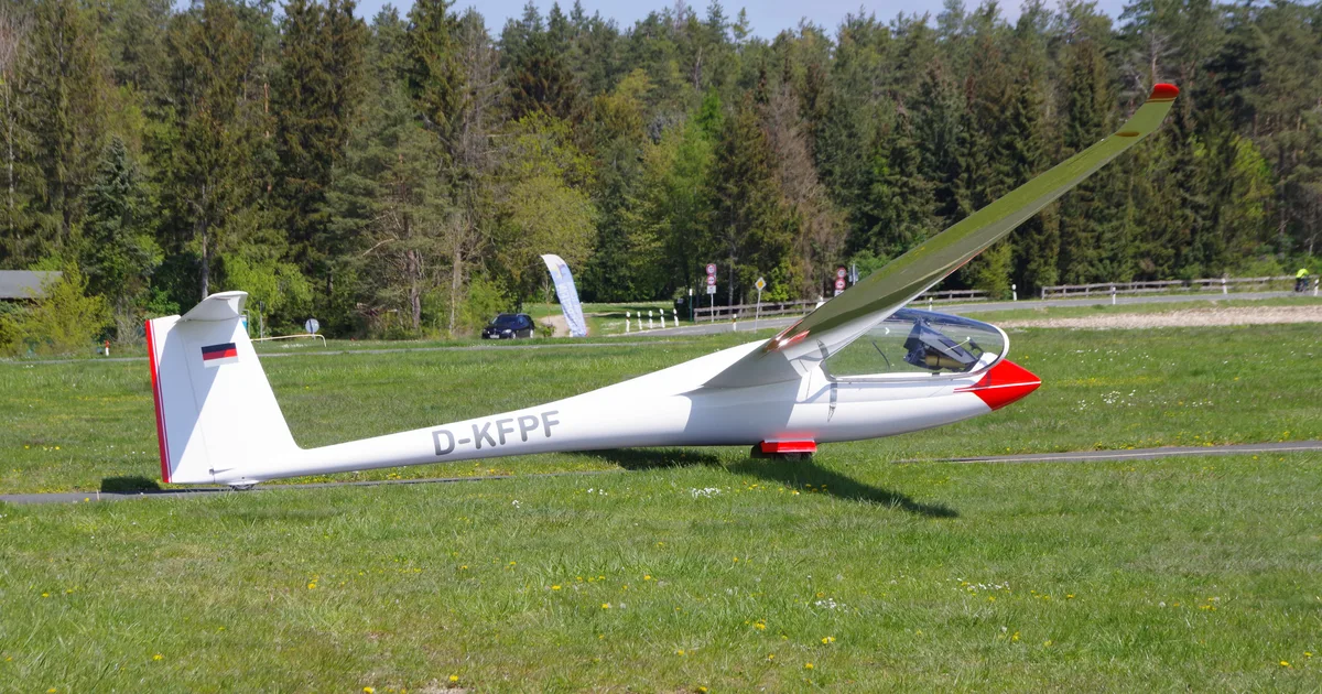 Schempp-Hirth Ventus cT