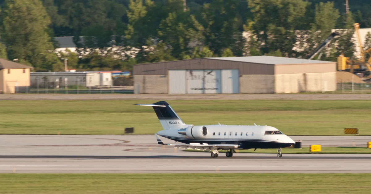 Bombardier CL-600-2B16
