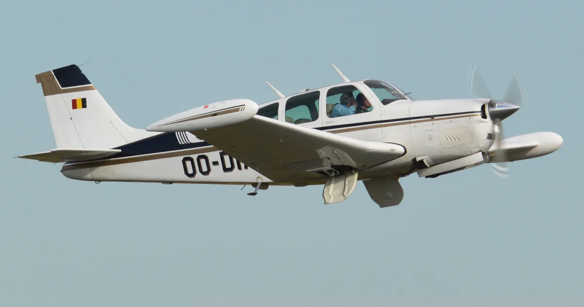Beechcraft 35-C33