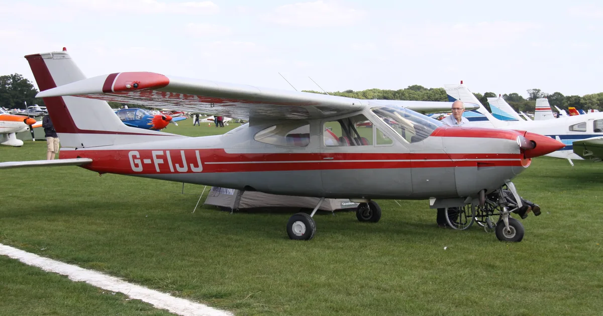 Cessna Aircraft Company F177RG Cardinal RG
